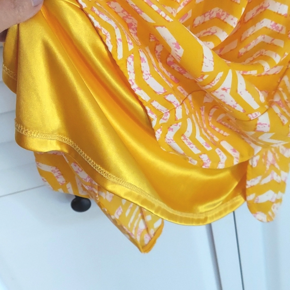 Gibson Latimer‎ Dress, Size M, Butter Yellow Print, Sheath, Lined, Cap Sleeves - Picture 5 of 5